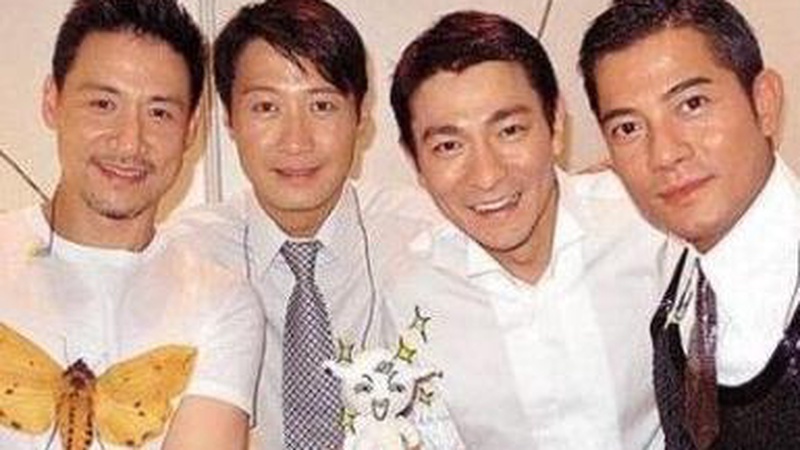 郭富城陪方媛安徽奔丧后返港，天王手拎土特产尽显接地气